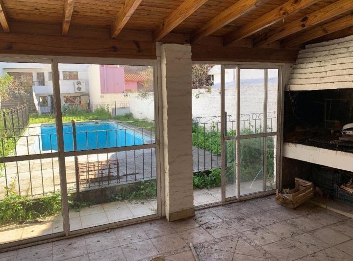 Casa · 403m² · 5 Ambientes · 2 Cocheras