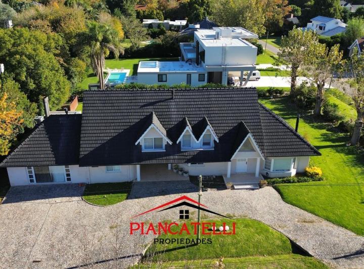 Casa · 1521m² · 5 Ambientes