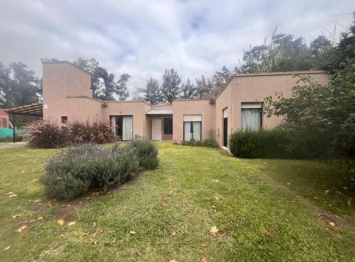 Casa · 171m² · 4 Ambientes · 1 Cochera