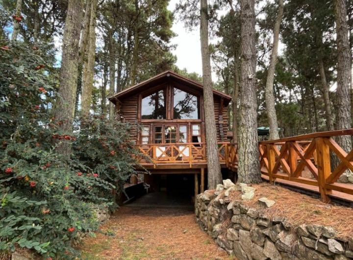 Casa · 266m² · 5 Ambientes · 1 Cochera