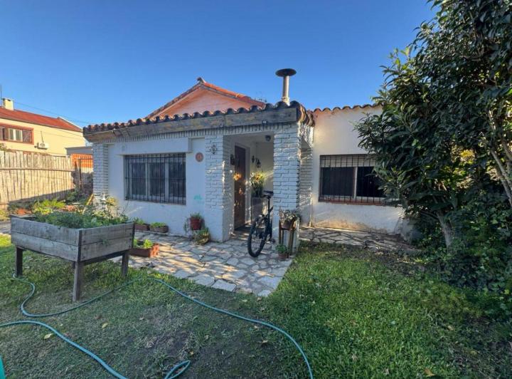 Casa · 140m² · 6 Ambientes · 1 Cochera