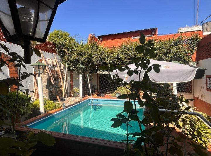 Casa · 127m² · 3 Ambientes · 1 Cochera