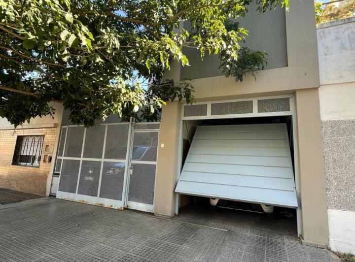 Casa · 199m² · 5 Ambientes · 2 Cocheras