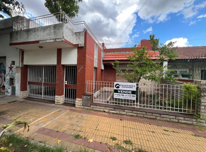 Casa · 110m² · 3 Ambientes · 1 Cochera