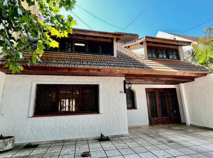 Casa · 209m² · 5 Ambientes
