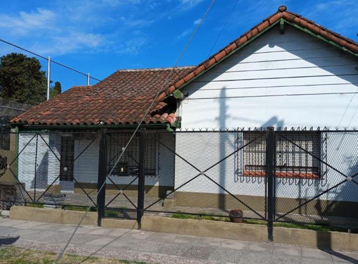 Casa · 120m² · 3 Ambientes · 2 Cocheras