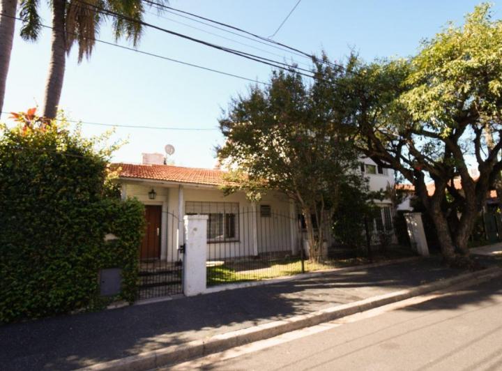 Casa · 195m² · 7 Ambientes · 1 Cochera