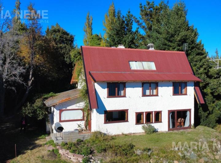 Casa · 166m² · 4 Ambientes · 1 Cochera