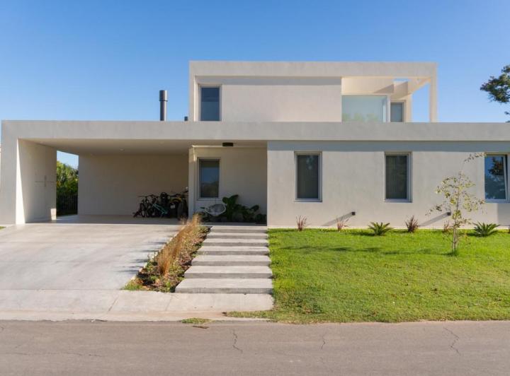 Casa · 348m² · 4 Ambientes