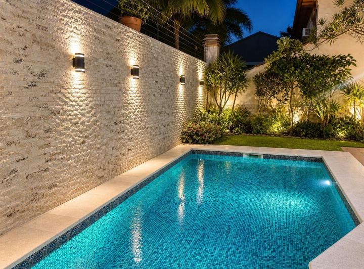Casa · 236m² · 7 Ambientes · 1 Cochera