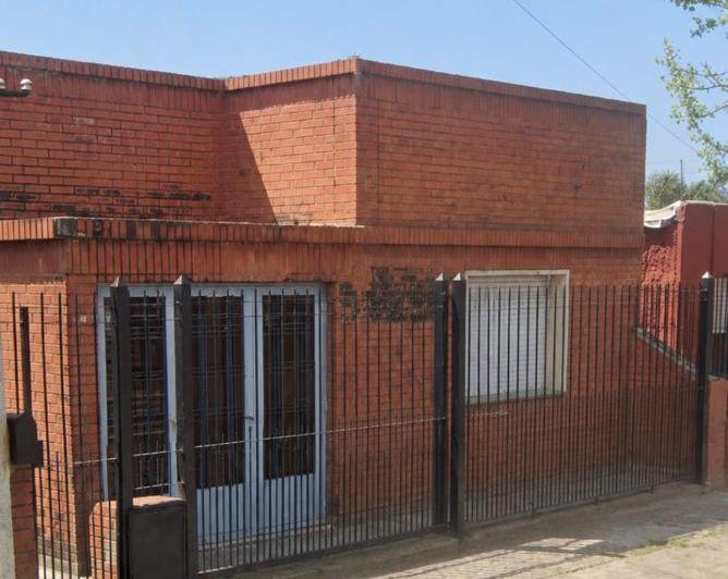 Casa · 160m² · 4 Ambientes · 1 Cochera