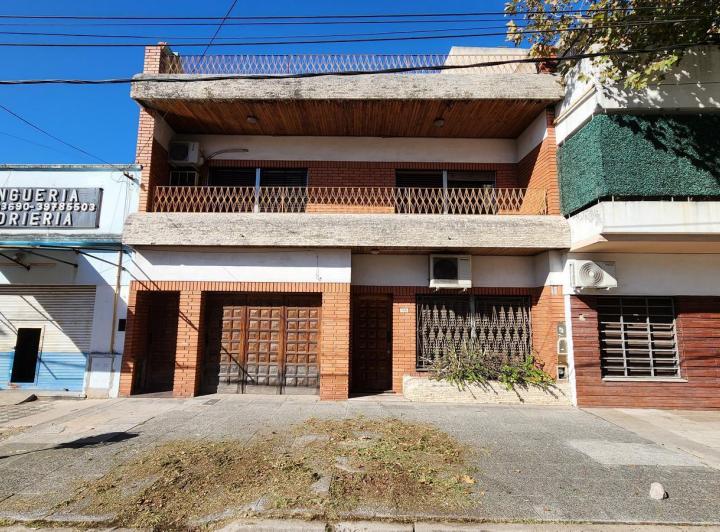 Casa · 191m² · 3 Ambientes · 1 Cochera