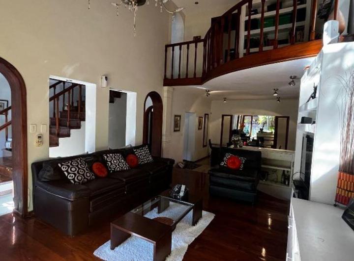 Casa · 267m² · 5 Ambientes