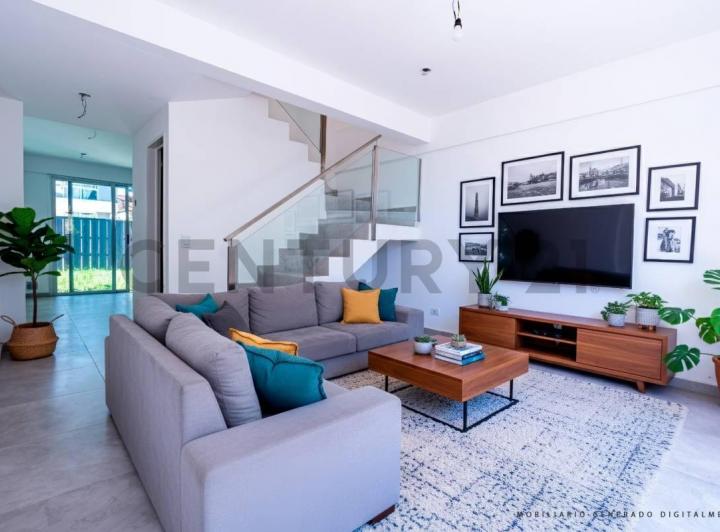 Casa · 85m² · 4 Ambientes · 1 Cochera