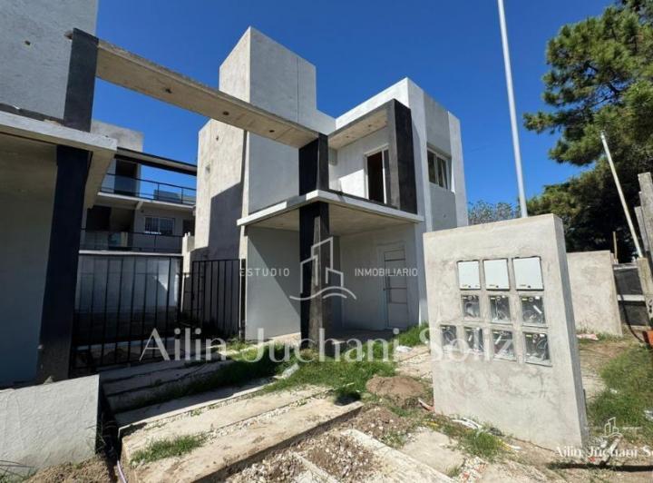 Casa · 60m² · 3 Ambientes · 1 Cochera