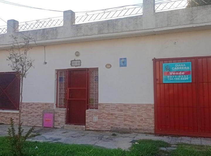 Casa · 90m² · 3 Ambientes · 2 Cocheras