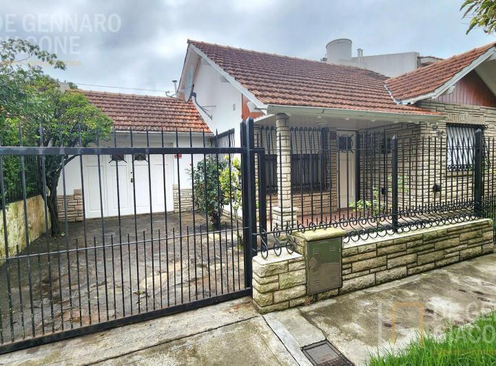 Casa · 118m² · 3 Ambientes · 2 Cocheras