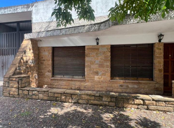 Casa · 300m² · 4 Ambientes