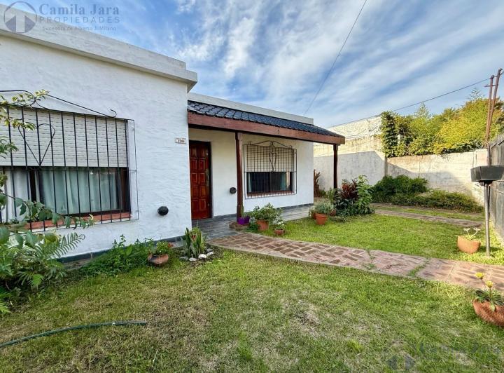 Casa · 100m² · 3 Ambientes · 2 Cocheras