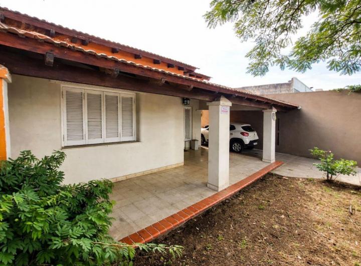 Casa · 180m² · 3 Ambientes · 1 Cochera