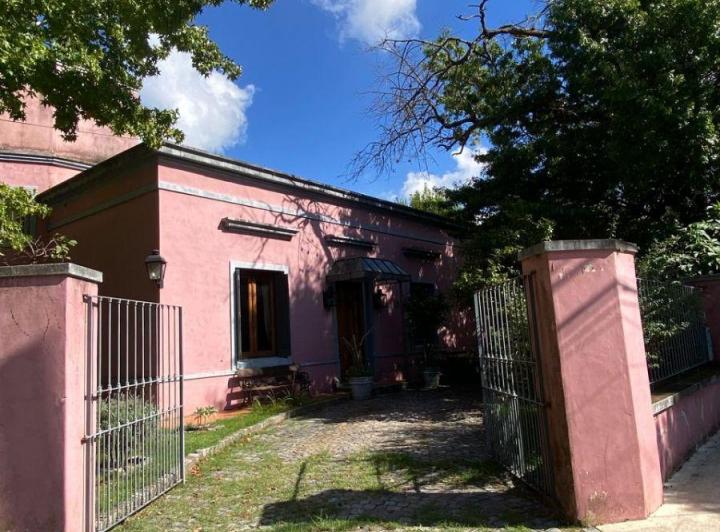 Casa · 278m² · 6 Ambientes · 3 Cocheras