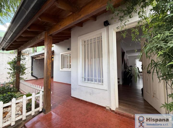 Casa · 123m² · 4 Ambientes · 1 Cochera