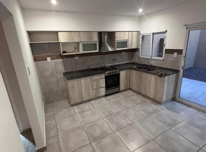 Casa · 110m² · 4 Ambientes · 1 Cochera