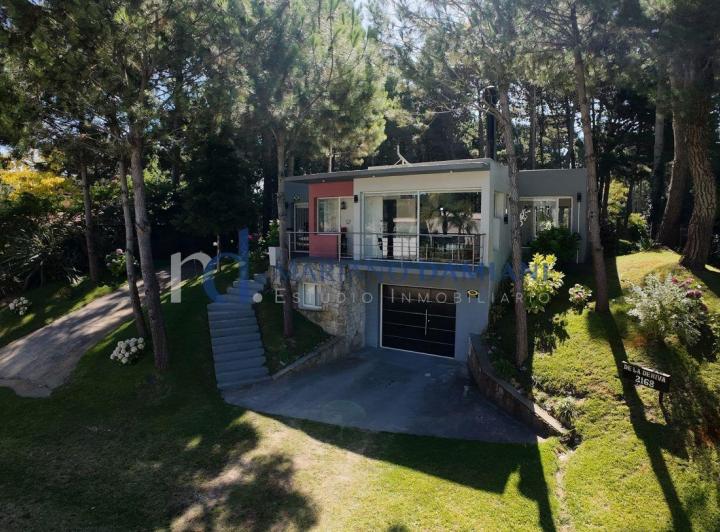 Casa · 165m² · 3 Ambientes · 1 Cochera