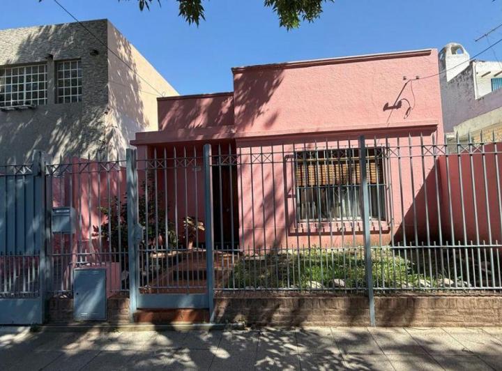 Casa · 106m² · 3 Ambientes · 3 Cocheras
