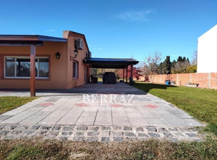 Casa · 158m² · 4 Ambientes · 2 Cocheras