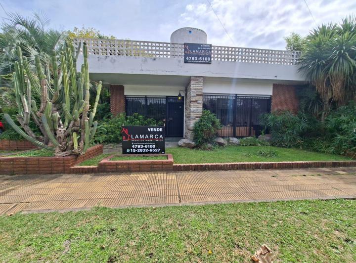 Casa · 160m² · 5 Ambientes · 1 Cochera