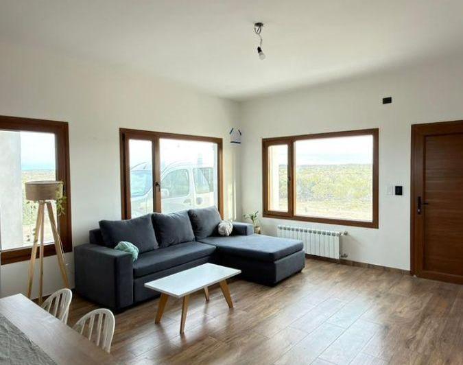 Casa · 140m² · 3 Ambientes · 1 Cochera