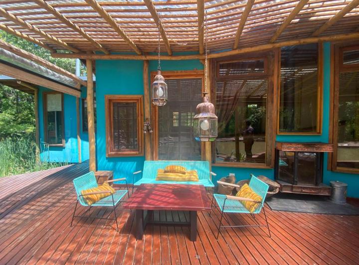 Casa · 300m² · 5 Ambientes · 2 Cocheras