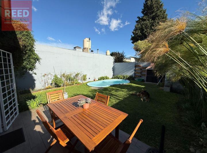 Casa · 100m² · 3 Ambientes · 2 Cocheras