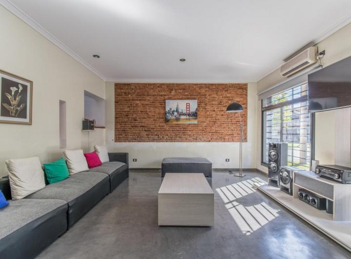 Casa · 197m² · 4 Ambientes · 1 Cochera