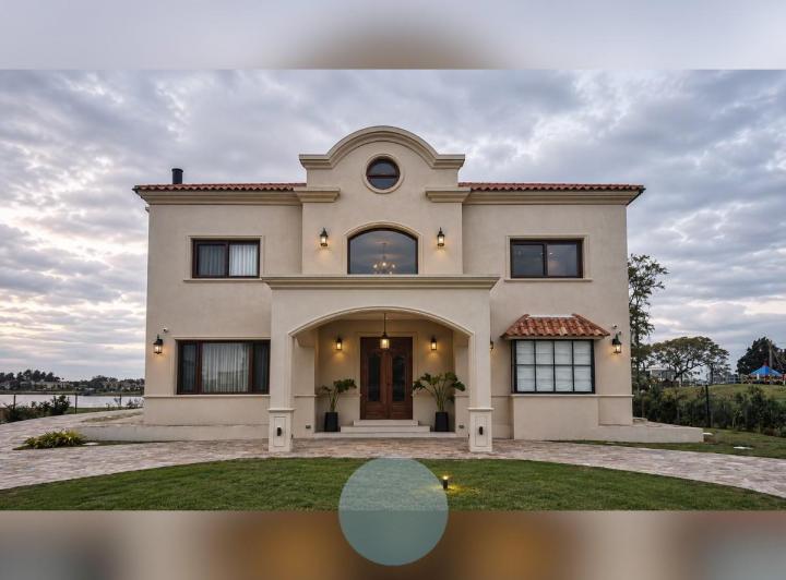 Casa · 568m² · 6 Ambientes · 3 Cocheras