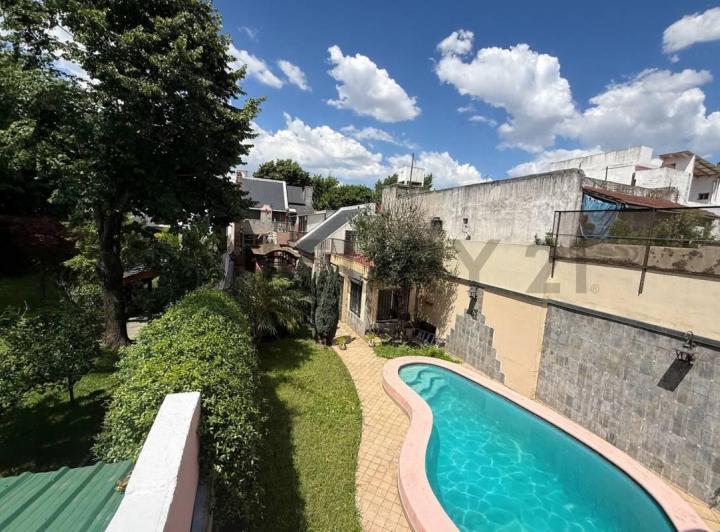 Casa · 310m² · 5 Ambientes