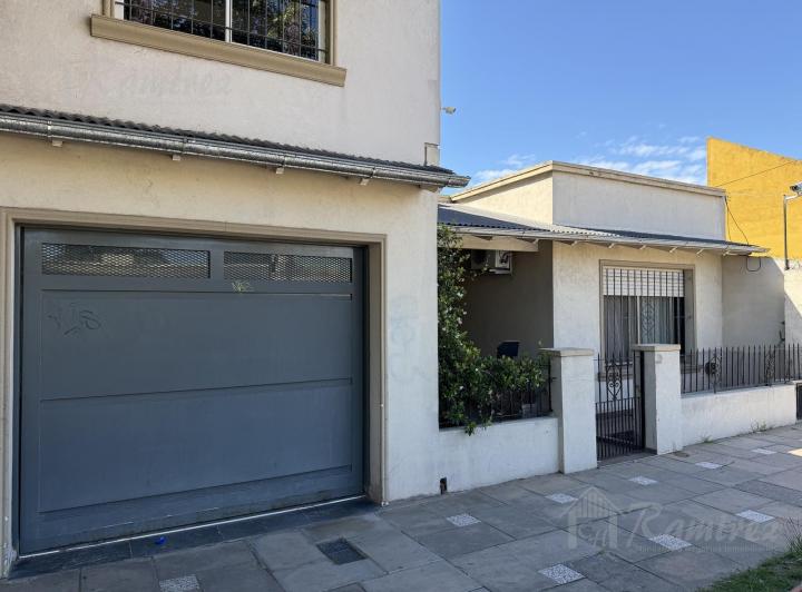 Casa · 130m² · 5 Ambientes · 1 Cochera