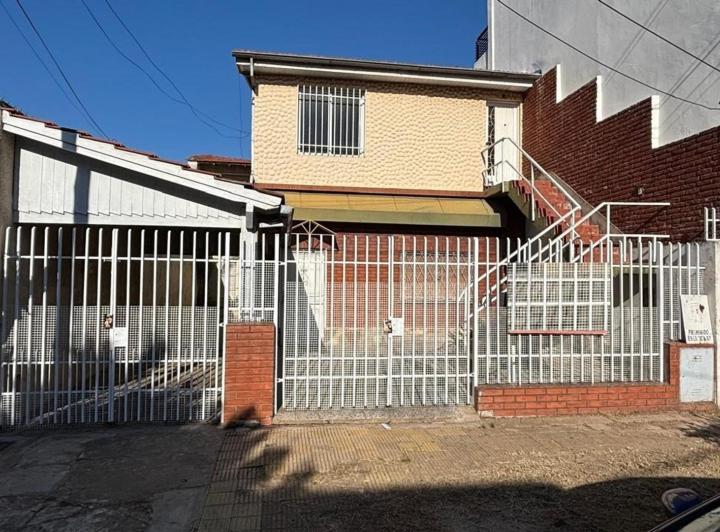 Casa · 60m² · 3 Ambientes · 3 Cocheras