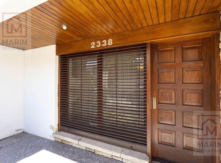 Casa · 211m² · 4 Ambientes · 1 Cochera