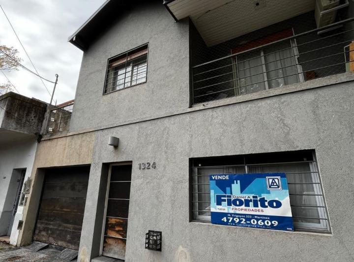 Casa · 150m² · 6 Ambientes · 1 Cochera