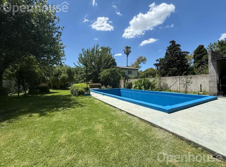 Casa · 68m² · 2 Ambientes · 2 Cocheras