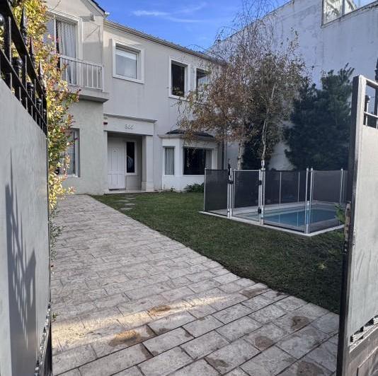 Casa · 182m² · 4 Ambientes