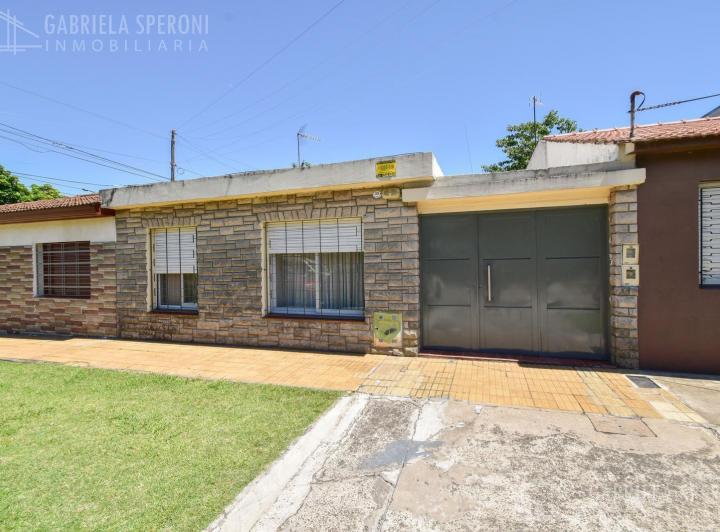 Casa · 60m² · 3 Ambientes · 2 Cocheras
