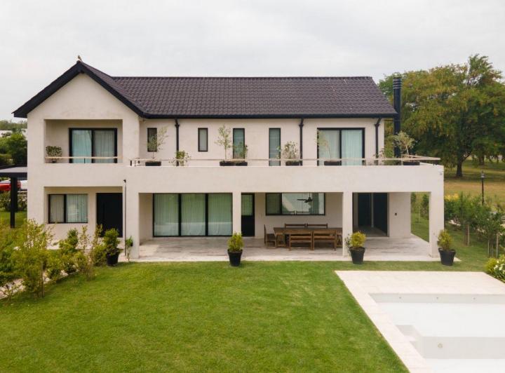 Casa · 30m² · 3 Ambientes · 1 Cochera