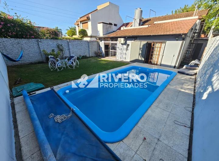 Casa · 128m² · 4 Ambientes · 1 Cochera