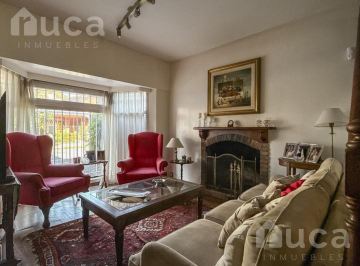 Casa · 280m² · 8 Ambientes · 1 Cochera