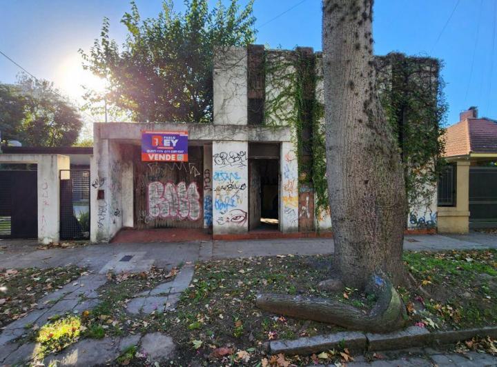 Casa · 180m² · 4 Ambientes · 1 Cochera