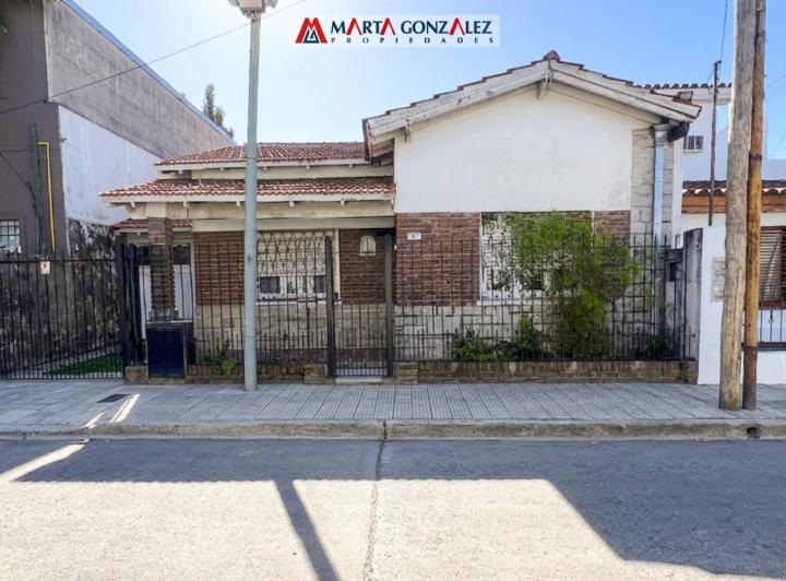 Casa · 80m² · 3 Ambientes · 1 Cochera