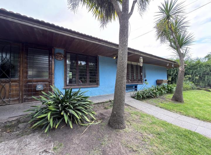 Casa · 150m² · 5 Ambientes · 4 Cocheras